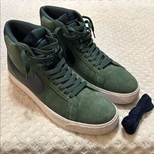 Nike SB Zoom Blazer Mid